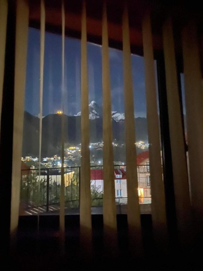 ホテル Four Season In Kazbegi エクステリア 写真