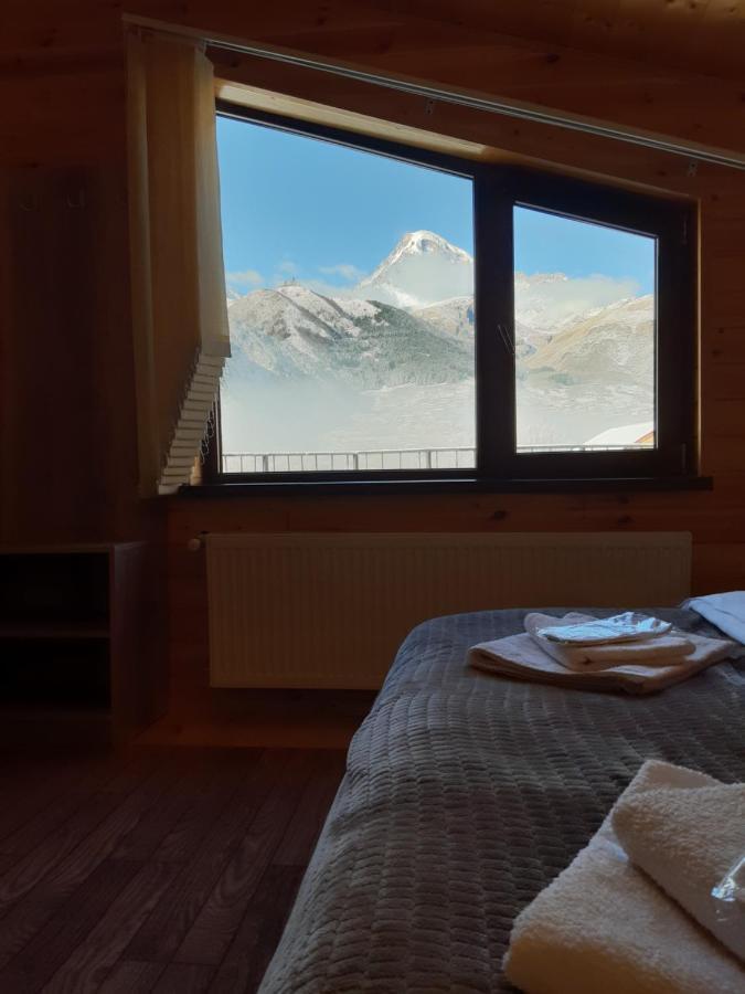 ホテル Four Season In Kazbegi エクステリア 写真